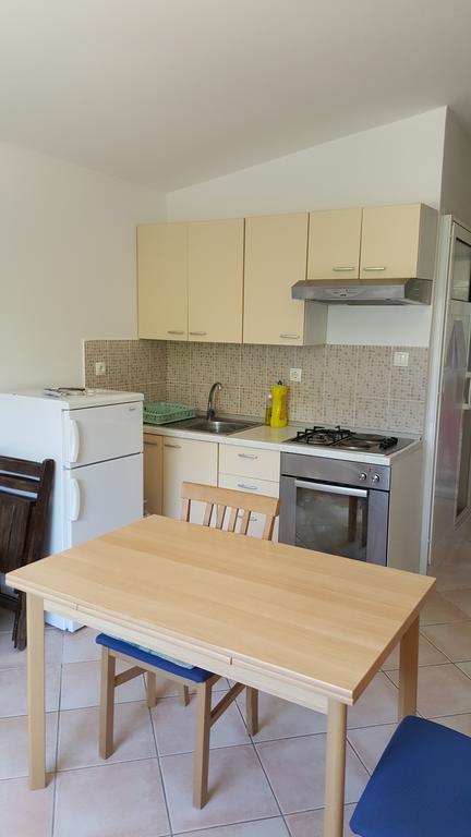 Studio Apartment Bosko Novalja Exterior photo